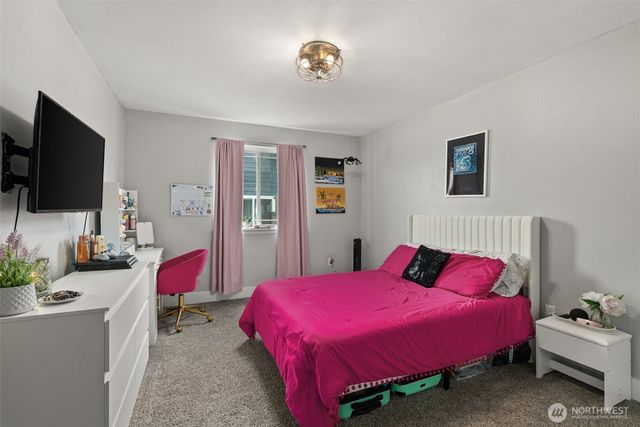 611 Woodside Road, Cosmopolis, WA 98537