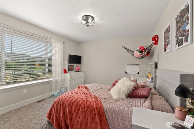 611 Woodside Road, Cosmopolis, WA 98537