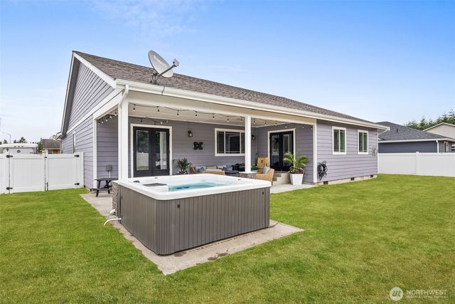 611 Woodside Road, Cosmopolis, WA 98537