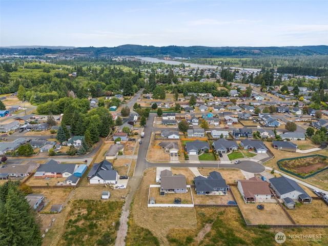 611 Woodside Road, Cosmopolis, WA 98537