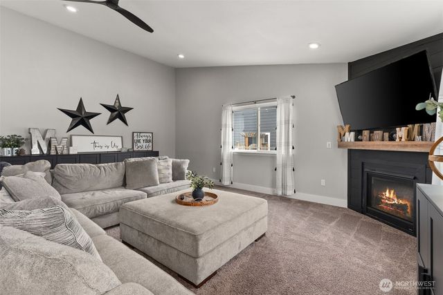 611 Woodside Road, Cosmopolis, WA 98537