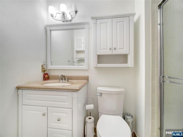140 Cherry Street, Jersey City, NJ 07305