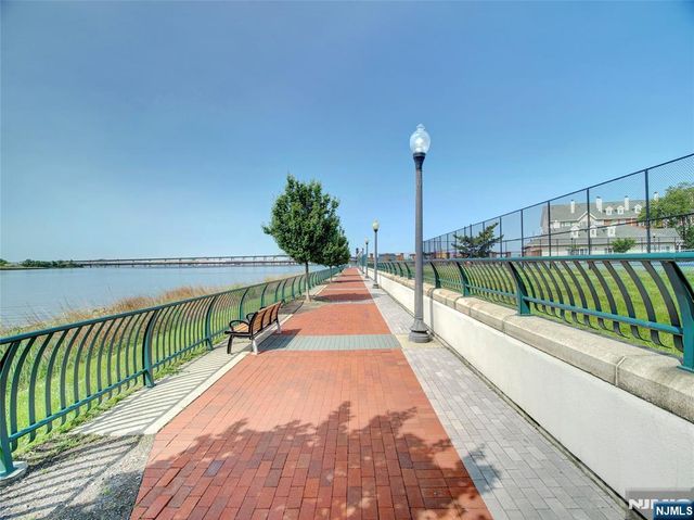 140 Cherry Street, Jersey City, NJ 07305