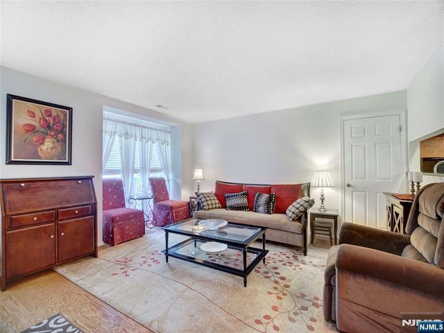 140 Cherry Street, Jersey City, NJ 07305