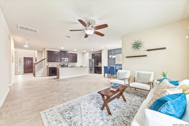 10434 Gazelle Clf, San Antonio, TX 78245