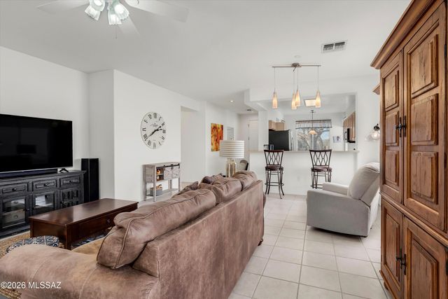 9776 N Sandy Mesa Place, Tucson, AZ 85743