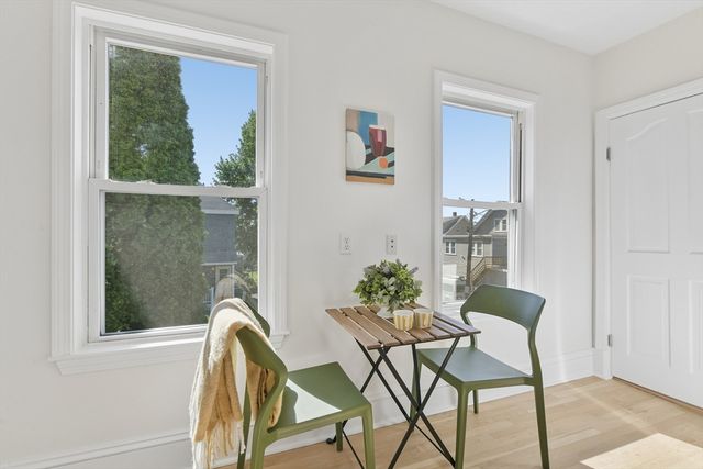 94 Cushing 3, Waltham, MA 02453