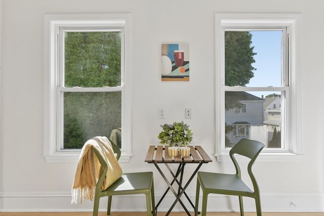 94 Cushing 3, Waltham, MA 02453