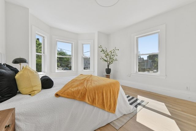 94 Cushing 3, Waltham, MA 02453