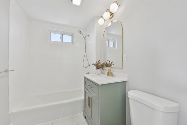94 Cushing 3, Waltham, MA 02453