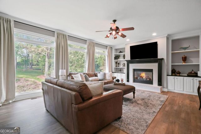 393 Taylor Glen Drive, Alpharetta, GA 30004