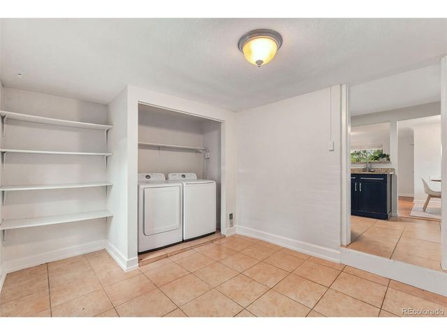 3395 N Oneida St, Denver, CO 80207