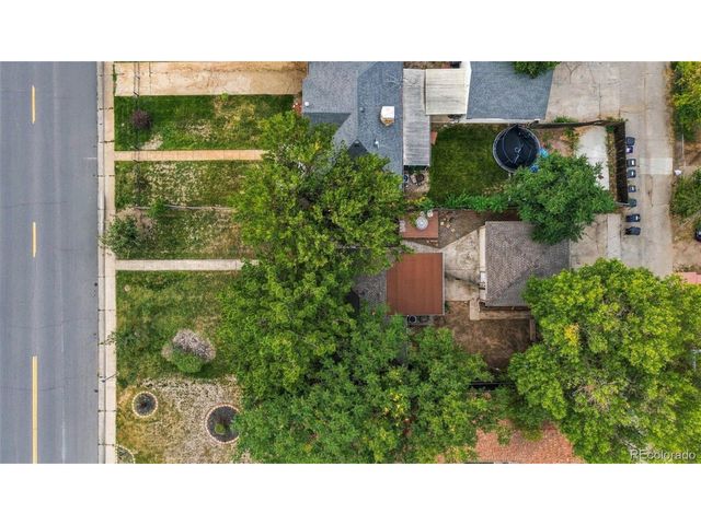 3395 N Oneida St, Denver, CO 80207
