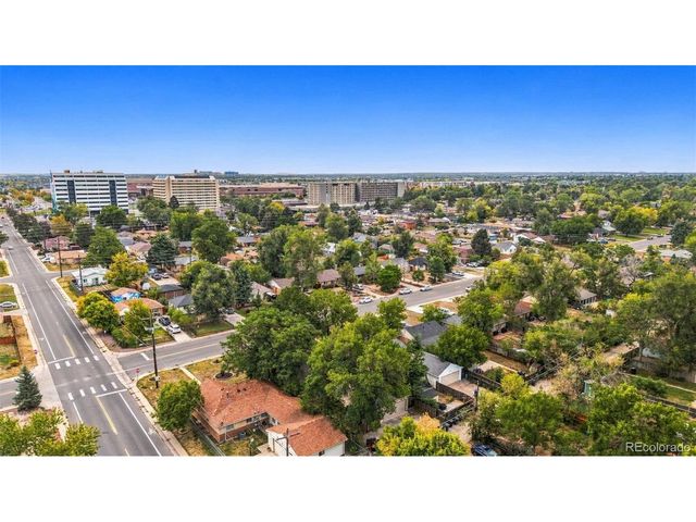 3395 N Oneida St, Denver, CO 80207