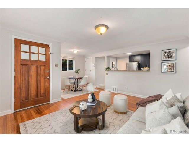 3395 N Oneida St, Denver, CO 80207