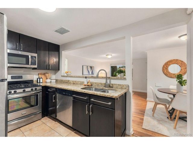 3395 N Oneida St, Denver, CO 80207