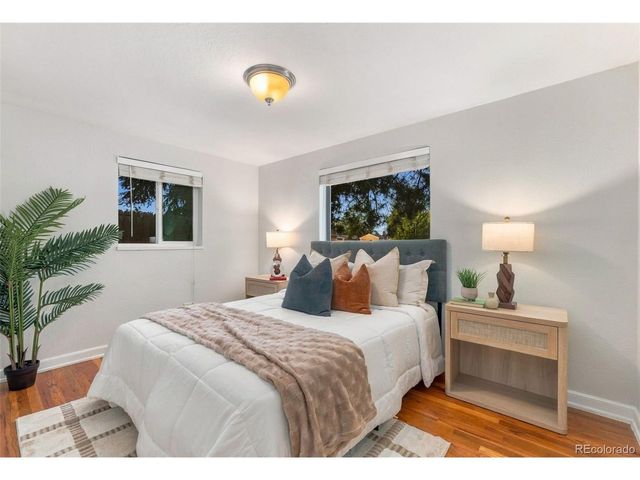 3395 N Oneida St, Denver, CO 80207