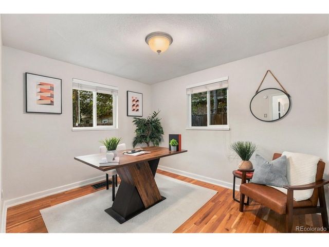 3395 N Oneida St, Denver, CO 80207