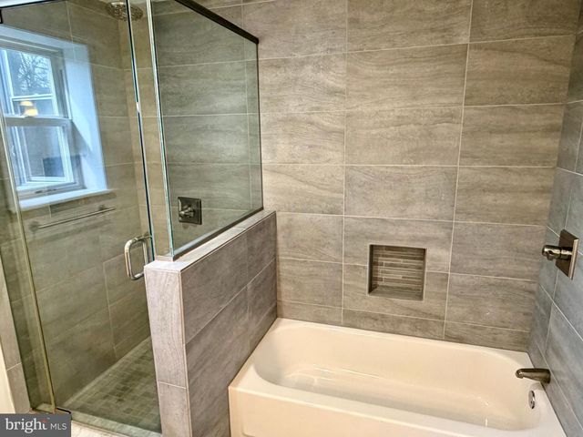 636 N 40TH ST, Philadelphia, PA 19104