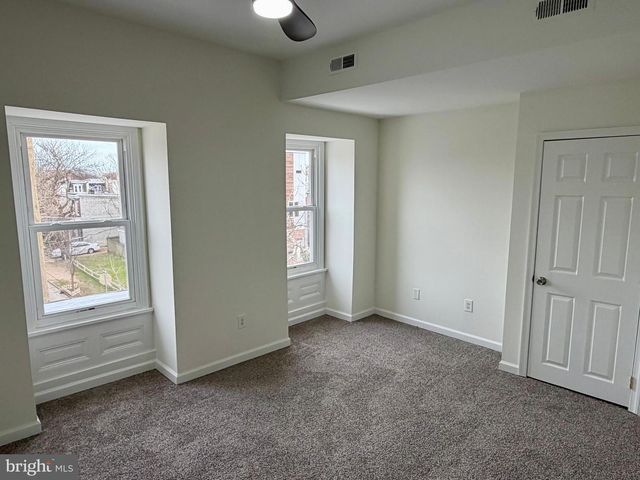 636 N 40TH ST, Philadelphia, PA 19104