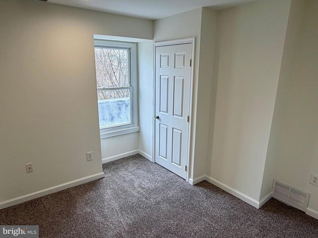 636 N 40TH ST, Philadelphia, PA 19104