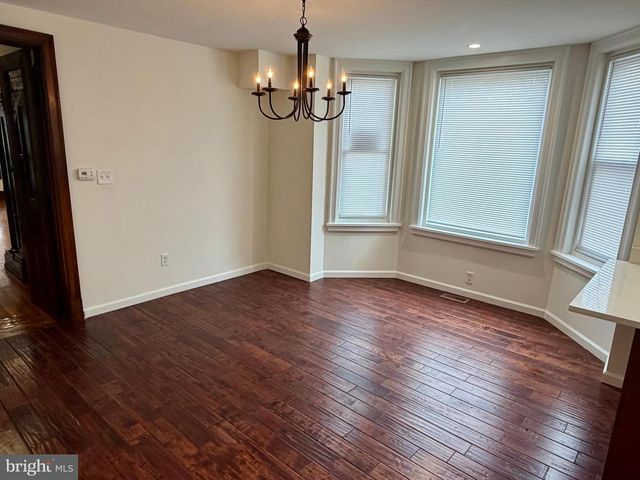 636 N 40TH ST, Philadelphia, PA 19104