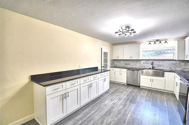 3225 OAKLAND ROAD N, Lakeland, FL 33801