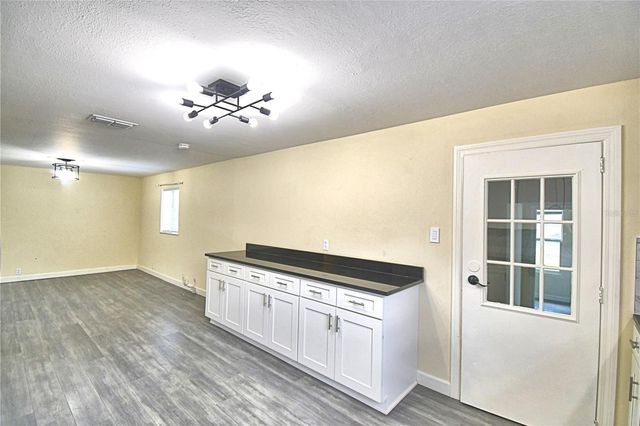 3225 OAKLAND ROAD N, Lakeland, FL 33801