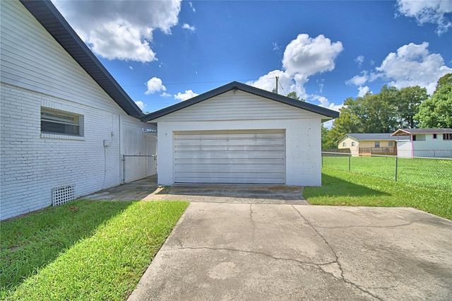 3225 OAKLAND ROAD N, Lakeland, FL 33801