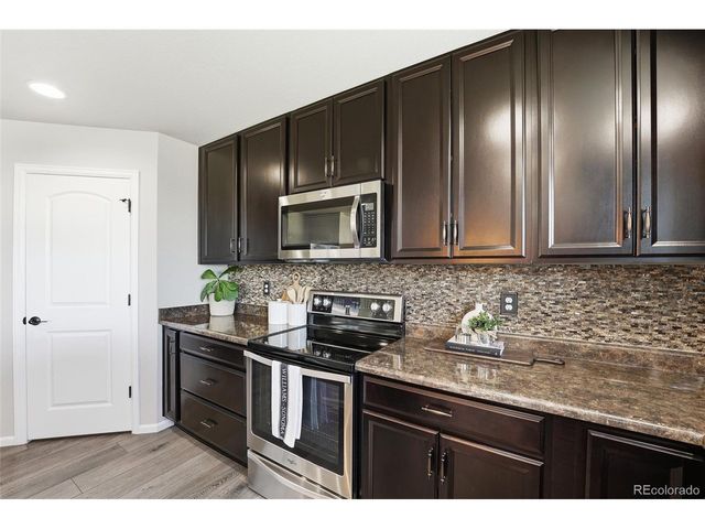 3490 Raintree Ln, Dacono, CO 80514