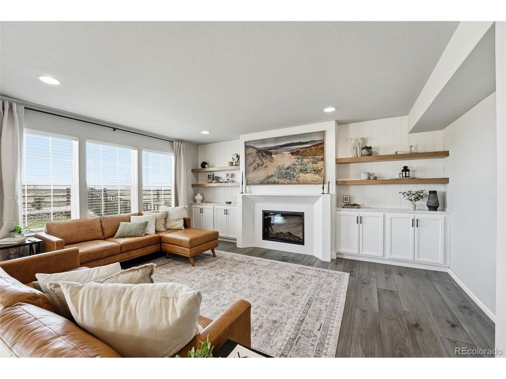 3490 Raintree Ln, Dacono, CO 80514