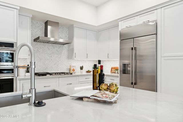 5250 E DEER VALLEY Drive 342, Phoenix, AZ 85054