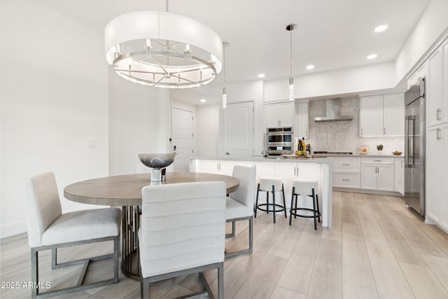 5250 E DEER VALLEY Drive 342, Phoenix, AZ 85054