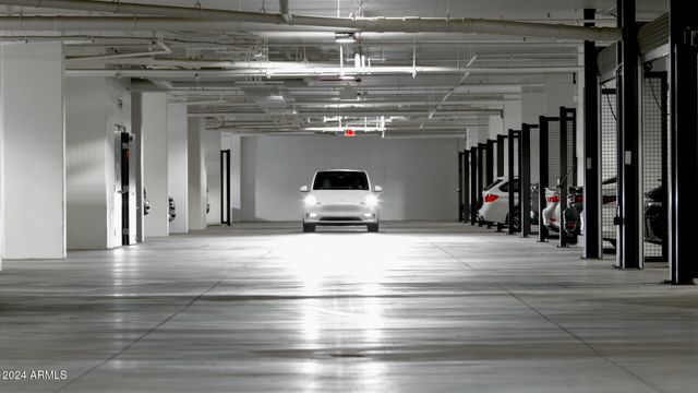 5250 E DEER VALLEY Drive 342, Phoenix, AZ 85054