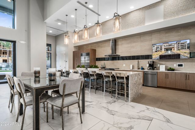 5250 E DEER VALLEY Drive 342, Phoenix, AZ 85054