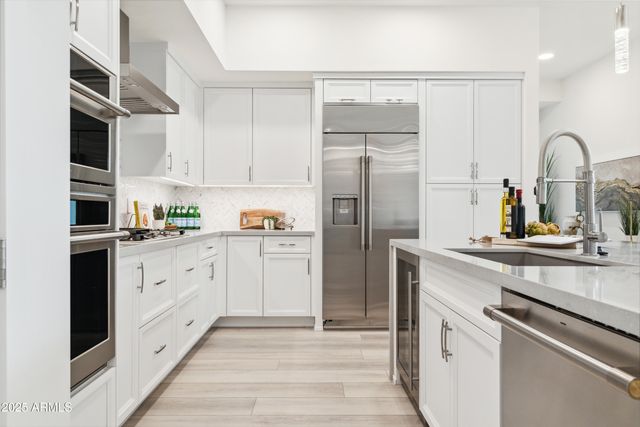 5250 E DEER VALLEY Drive 342, Phoenix, AZ 85054