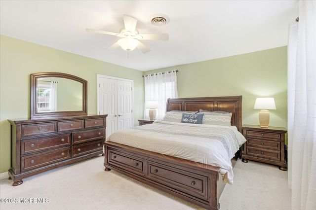 8 Seville Place, Toms River, NJ 08757