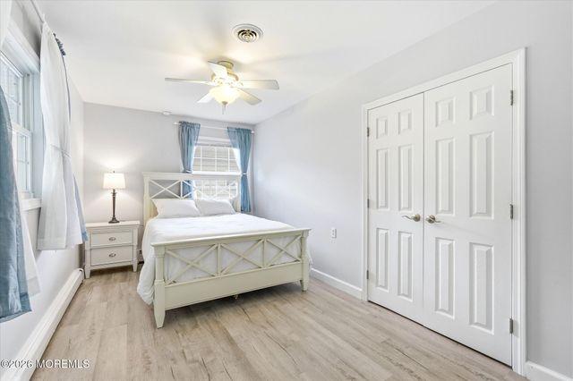 8 Seville Place, Toms River, NJ 08757