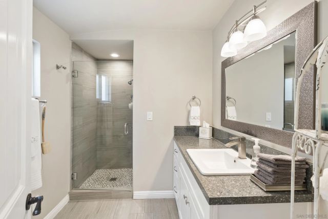 4214 Bobbie Ln, La Mesa, CA 91941