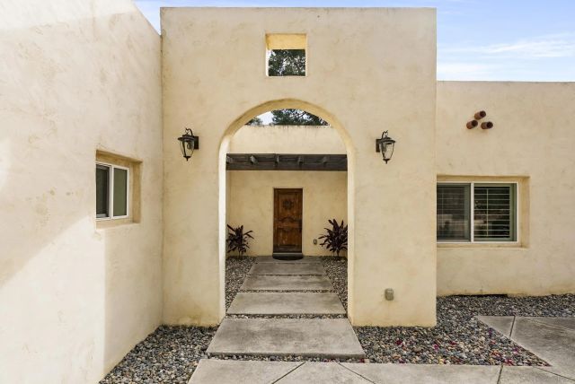 4214 Bobbie Ln, La Mesa, CA 91941