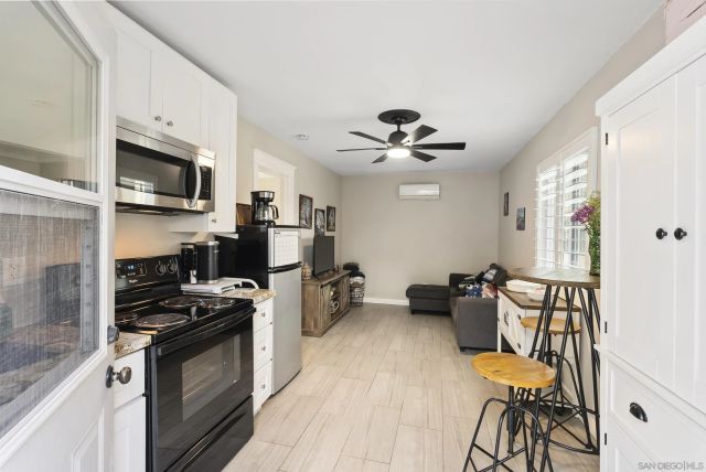 4214 Bobbie Ln, La Mesa, CA 91941