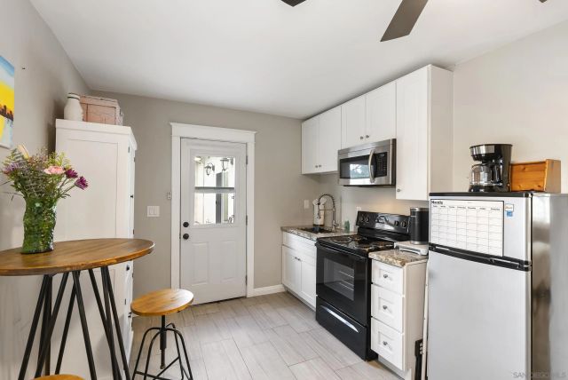 4214 Bobbie Ln, La Mesa, CA 91941