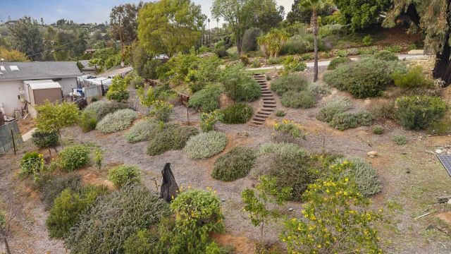 4214 Bobbie Ln, La Mesa, CA 91941