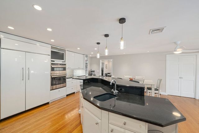 42 Eisenhower Dr, Sharon, MA 02067