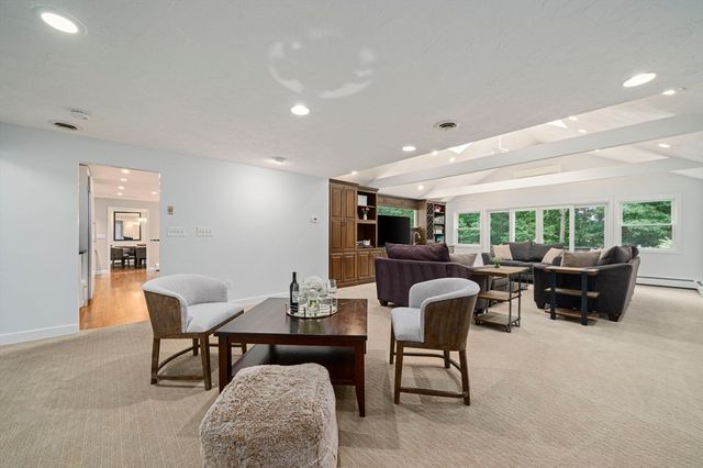 42 Eisenhower Dr, Sharon, MA 02067