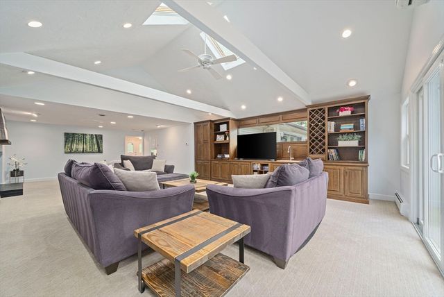 42 Eisenhower Dr, Sharon, MA 02067