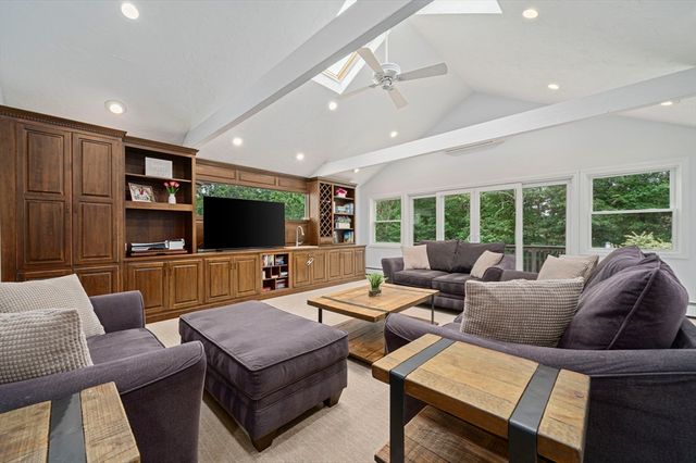 42 Eisenhower Dr, Sharon, MA 02067