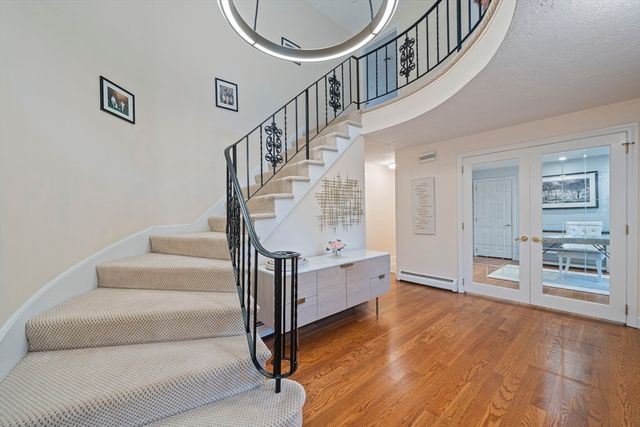 42 Eisenhower Dr, Sharon, MA 02067