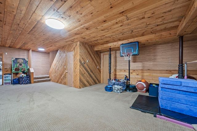 42 Eisenhower Dr, Sharon, MA 02067