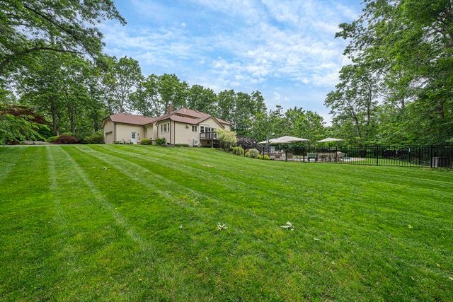 42 Eisenhower Dr, Sharon, MA 02067